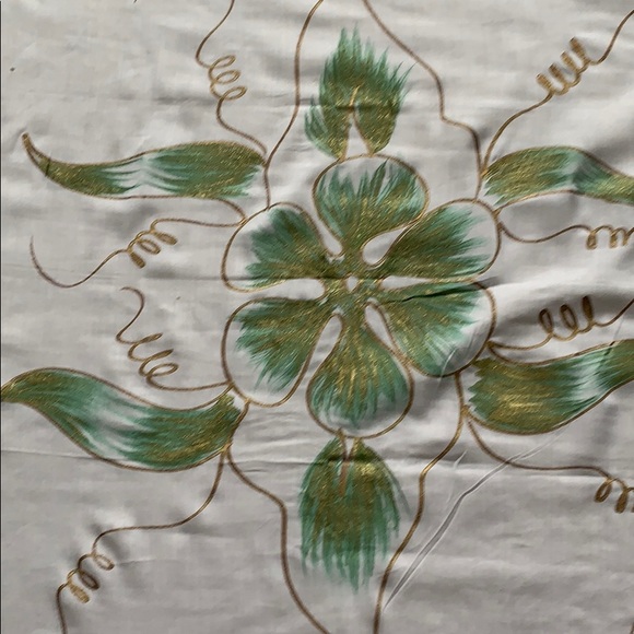 NEW hand painted sarong - green and bronze design - Picture 2 of 10